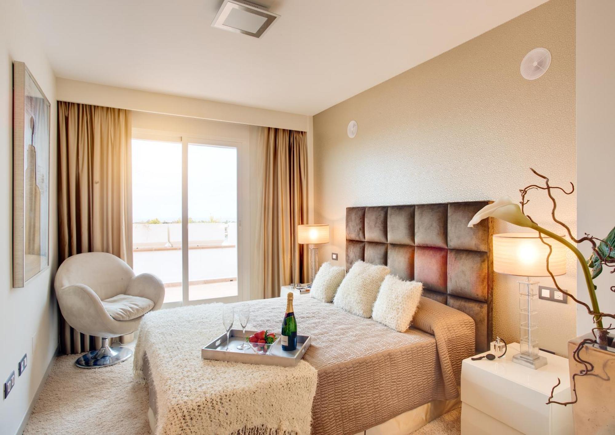 Cortijo Del Mar Resort เอสเตโปนา ภายนอก รูปภาพ