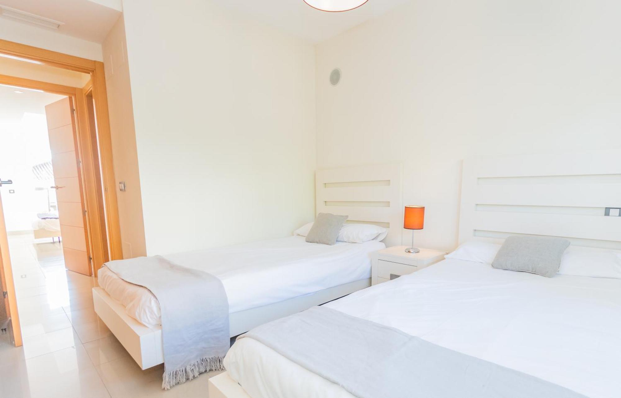 Cortijo Del Mar Resort เอสเตโปนา ภายนอก รูปภาพ