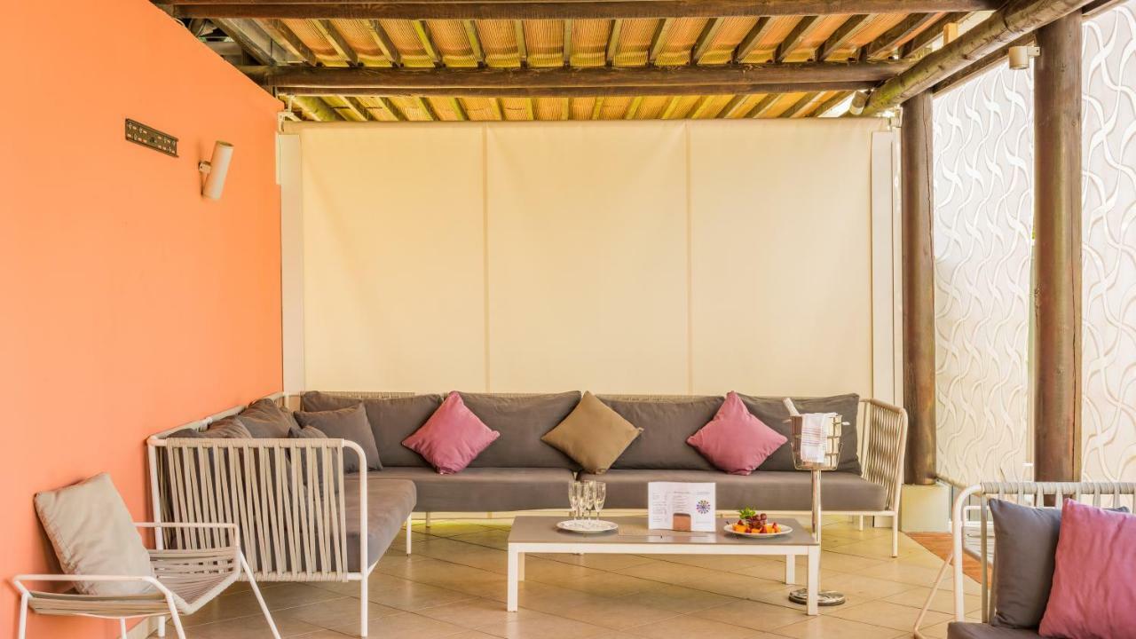 Cortijo Del Mar Resort เอสเตโปนา ภายนอก รูปภาพ